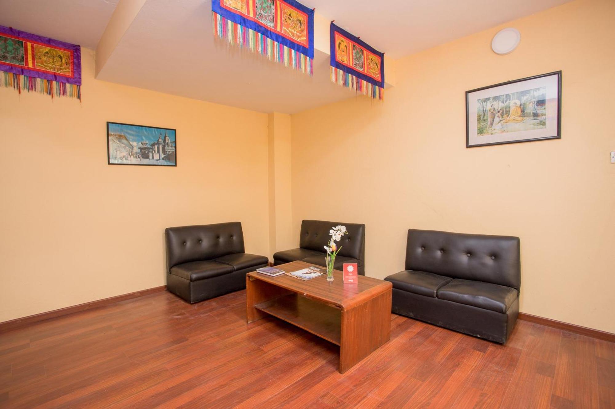 OYO 135 Lost Garden Apartment&Guest House Katmandou Extérieur photo
