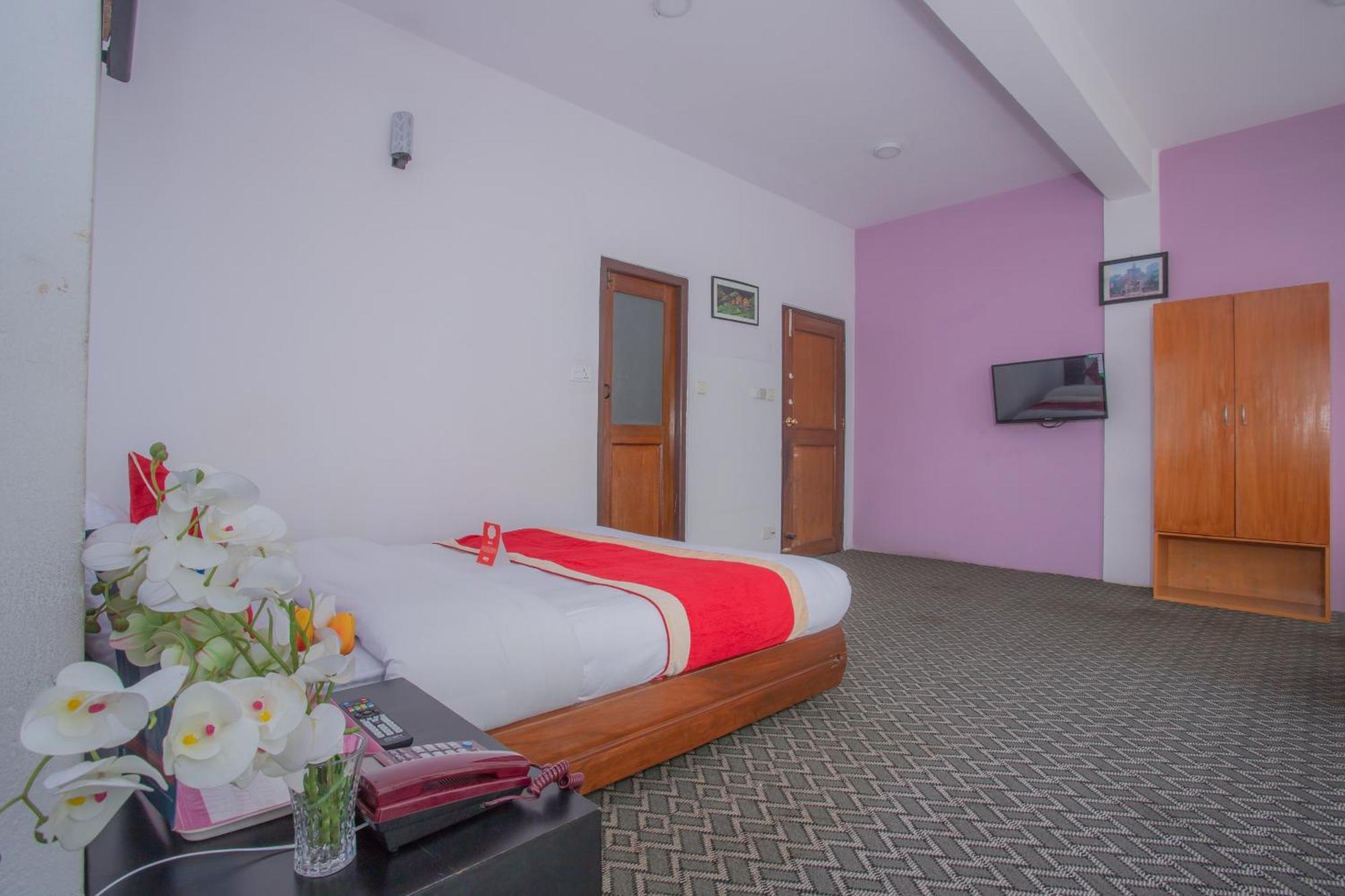 OYO 135 Lost Garden Apartment&Guest House Katmandou Extérieur photo