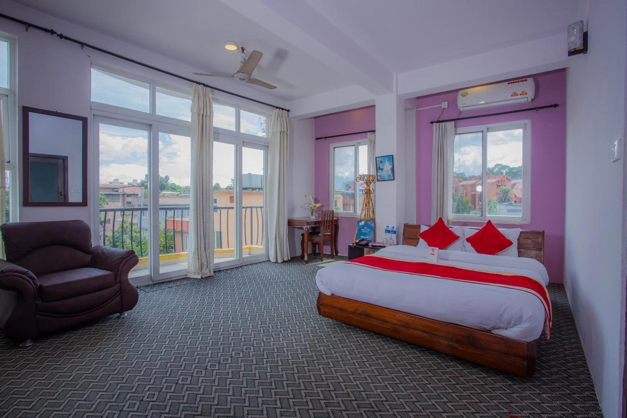 OYO 135 Lost Garden Apartment&Guest House Katmandou Extérieur photo